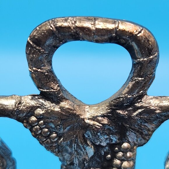 Vintage PRICE IMPORT Hanging Glass Grapes Salt Pepper SHAKERS Silver Vine STAND - Picture 6 of 16